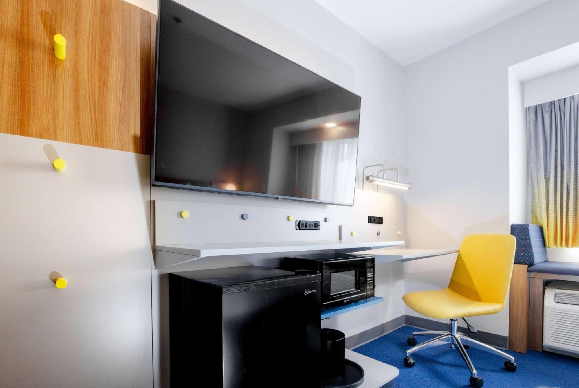 Microtel Inn & Suites Springville Eksteriør billede